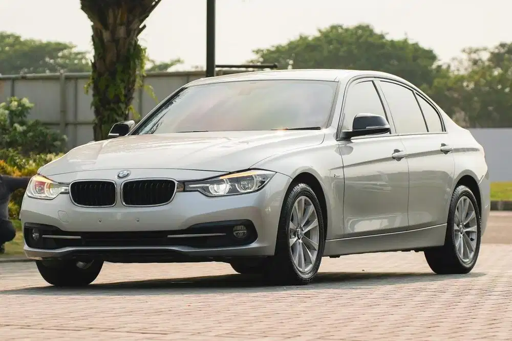 Kinyis Low Odo! BMW 320i Sport Facelift LCI 2017 c200 x1