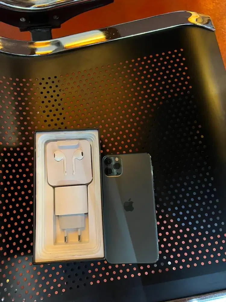 iphone 11 pro 256gb tuh baru