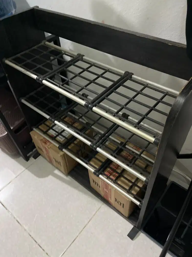 jual rak sepatu bekas tapi masih bagus