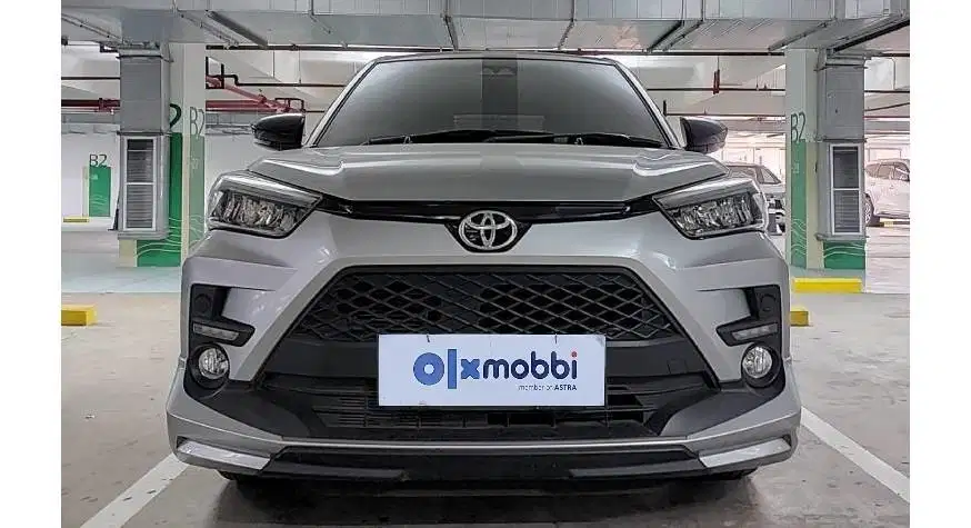 TDP 10JT Toyota Raize 1.0 T GR SPORT Two Tone Bensin-AT Silver 2021