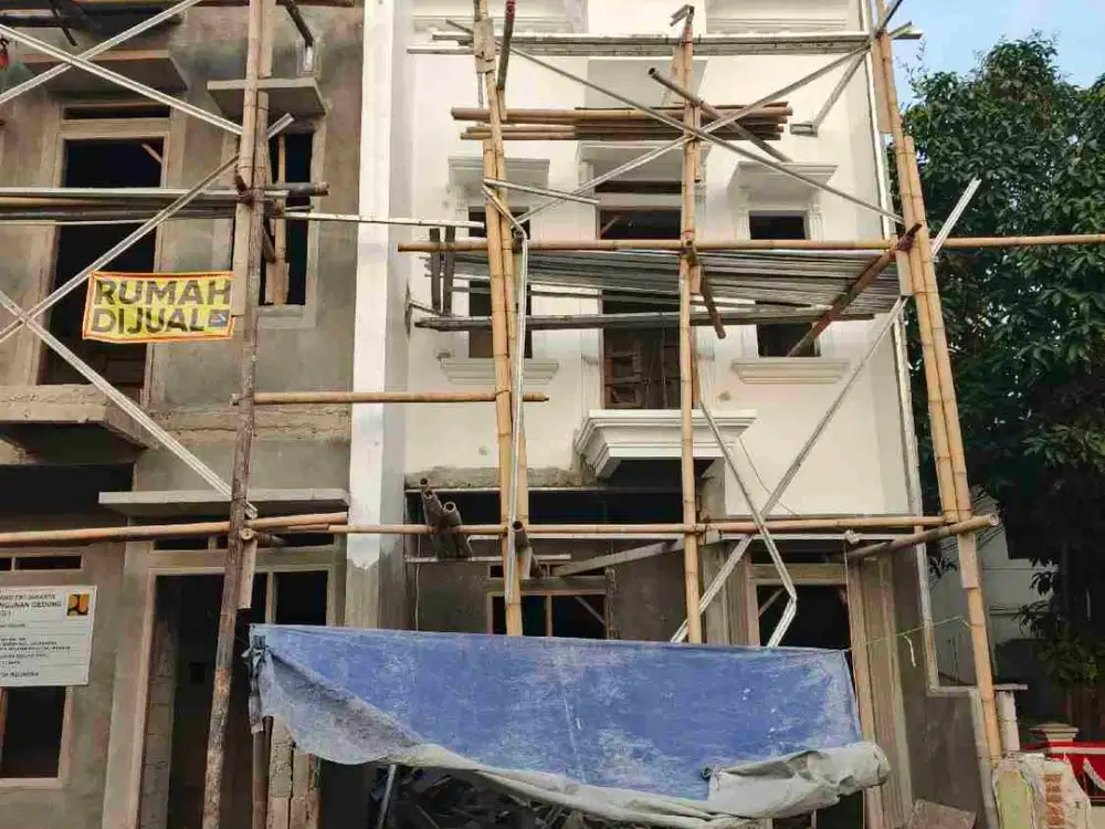 Rumah Baru 2 Lantai di Srengseng Sawah Akses 2 Mobi