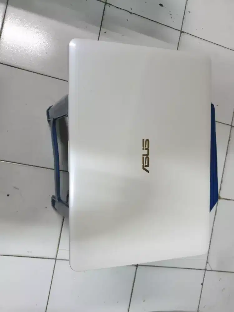 Laptop Asus A442U Intel Core i5 7200U ram 12gb ssd 256gb vga 2gb ddr5