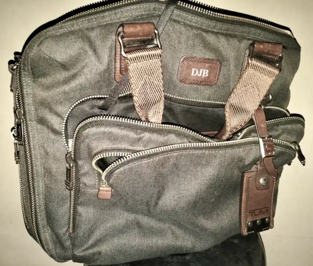 Jual tas tumi ori