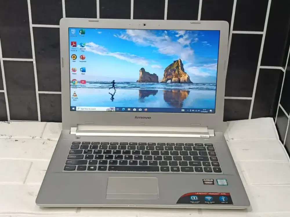 Laptop Lenovo ideapad 500/ Core i5-6200U / Ram 4GB / HDD 1TB
