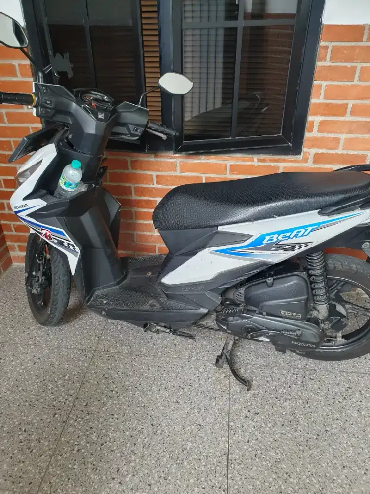 Ojek motor anter dan jemput karyawan / ti