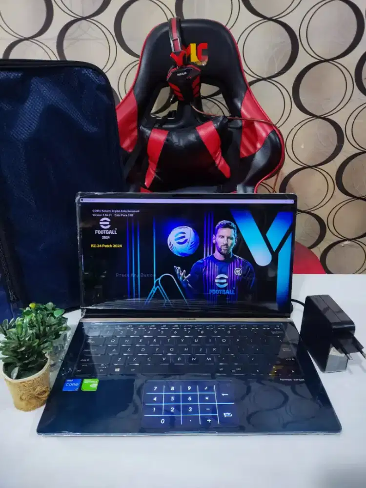 Laptop Asus Zenbook Core i7 RAM 16Gb SSD 512Gb SLIM DUAL VGA
