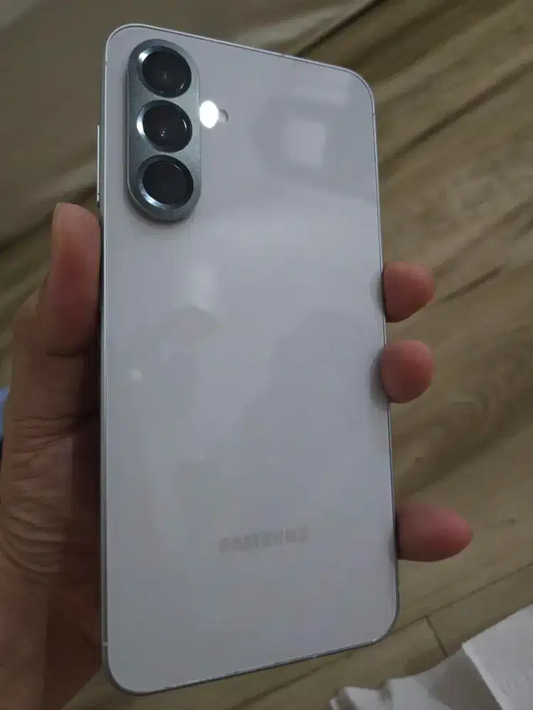 Samsung A56 12/256 nominus mulus(btangan)garansi ON sd 2026,NETT,PLUIT