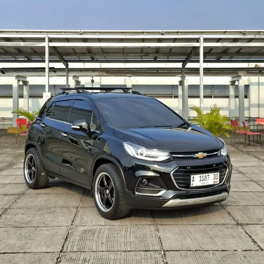 Chevrolet trax premier 1.4 AT. Tahun 2018. Hitam. Low km. Perfect cond