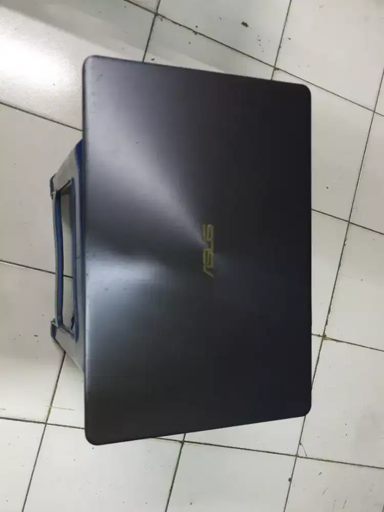 Laptop Asus X505Z Ryzen 3 2200U ram 8gb ssd m2 128gb hdd 500gb Radeon