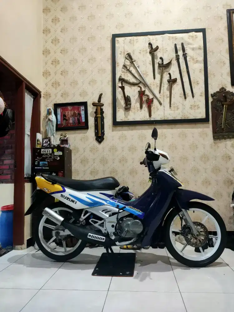 Satria S tahun 2000 apa adanya