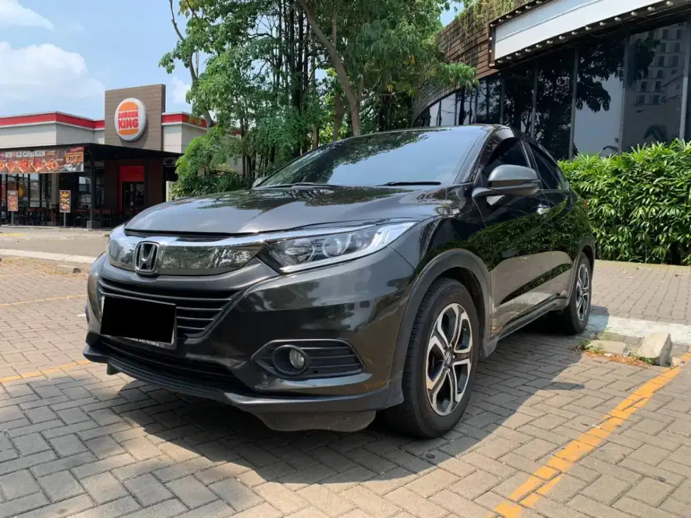 HARGA MURAH!! HONDA HRV E CVT AT MATIC 2018 DARK OLIVE METALLIC