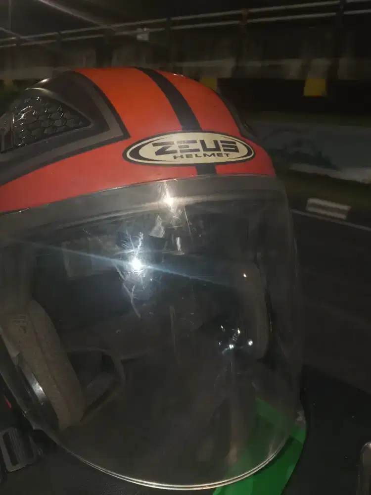 Helm Zeus 610 MURAH