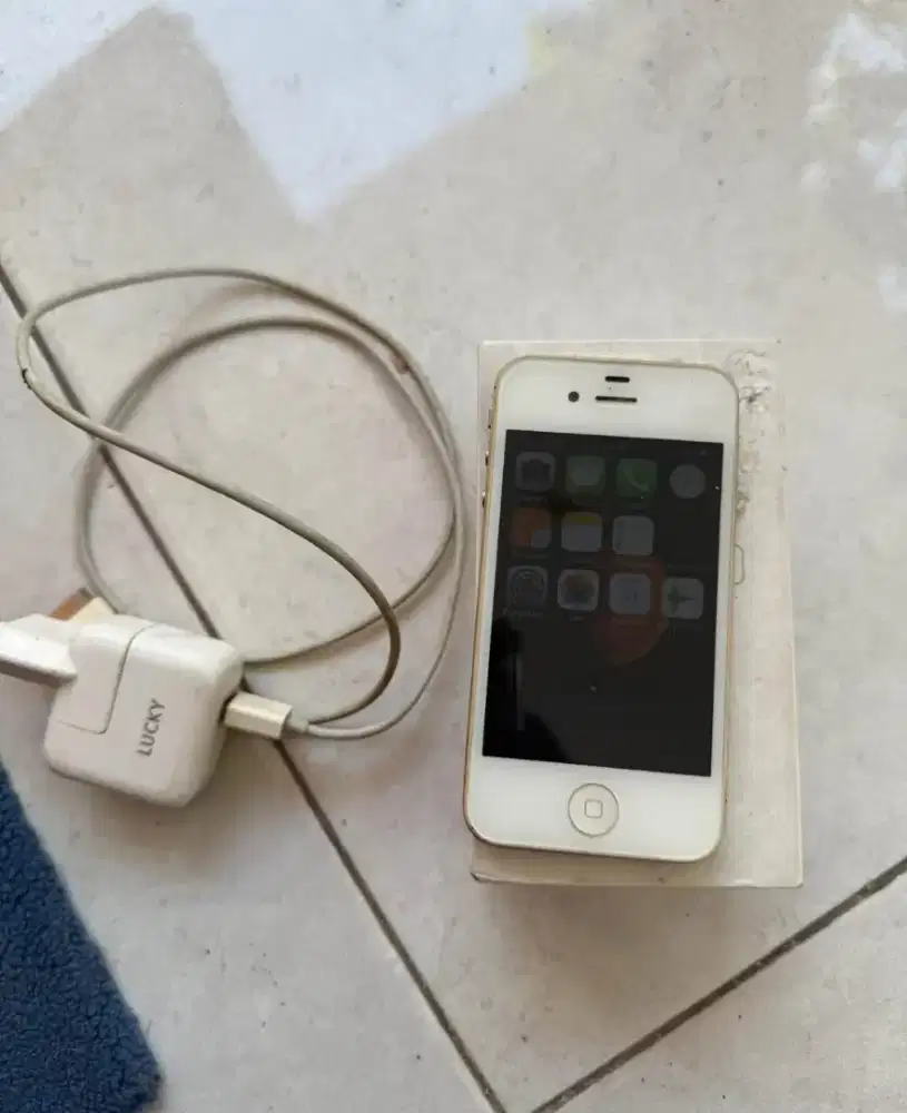 iphone 4s lengkap