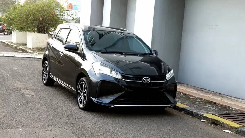 Daihatsu Sirion 1.3 R CVT AT 2022/2023