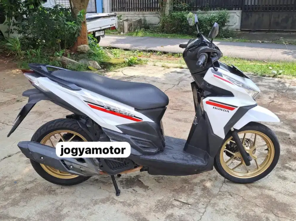Honda Vario 124 cc tahun 2017 cash & credit