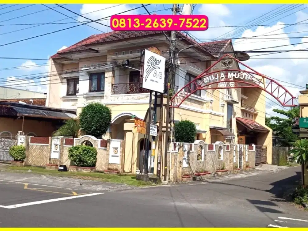 Dijual Rumah Mewah di Jl Veteran Hook, Halaman Luas