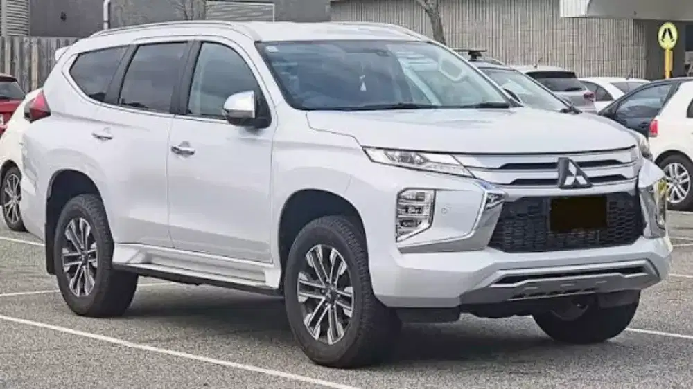 Di cari fortuner arau pajero