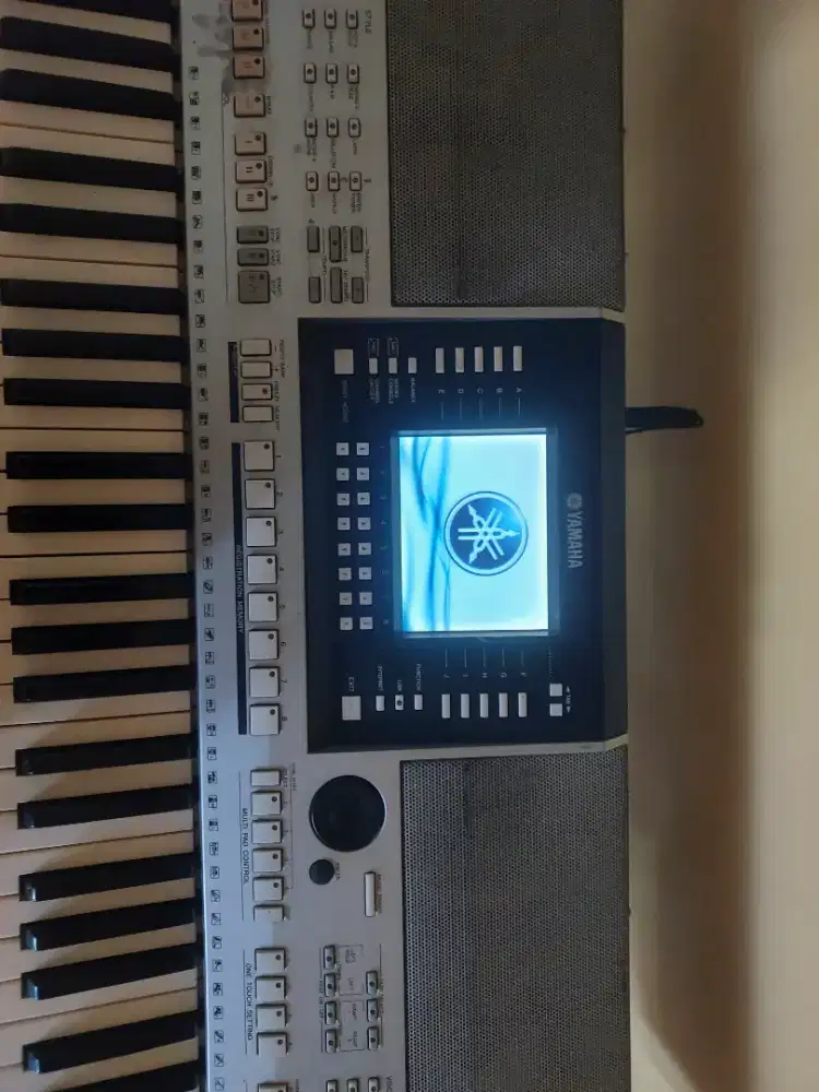 Yamaha psr s910