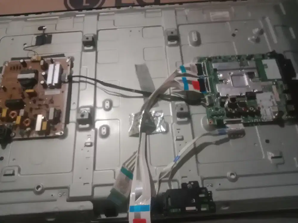 Mesin maind board/power suplay. Tv led LG43UM7300PTA