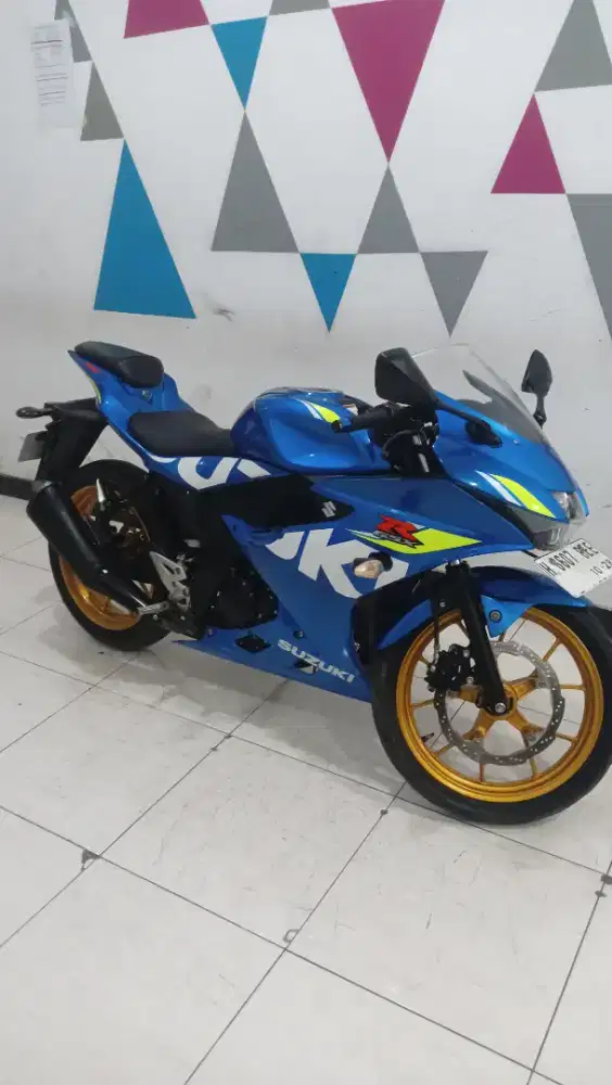 Suzuki GSX-R 150 Biru 2018 km.12.000