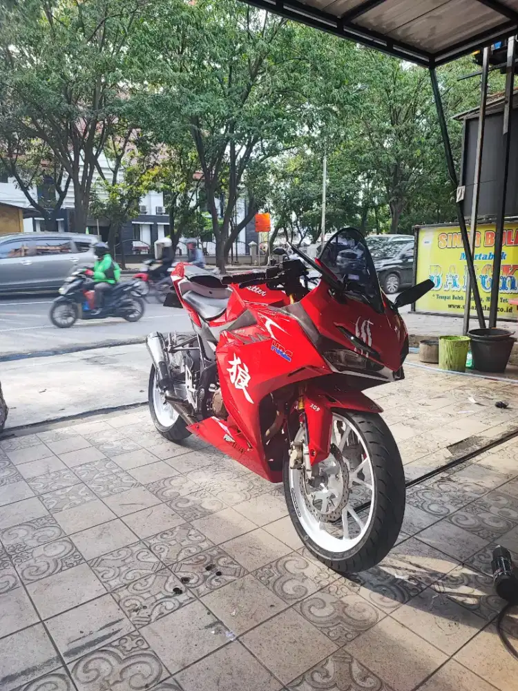CBR 150R 2022 Merah Putih