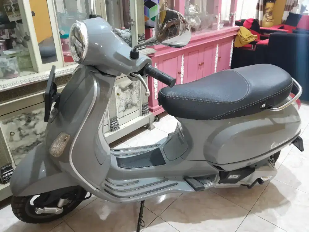 FOR SALE !!jual vespa LX 125