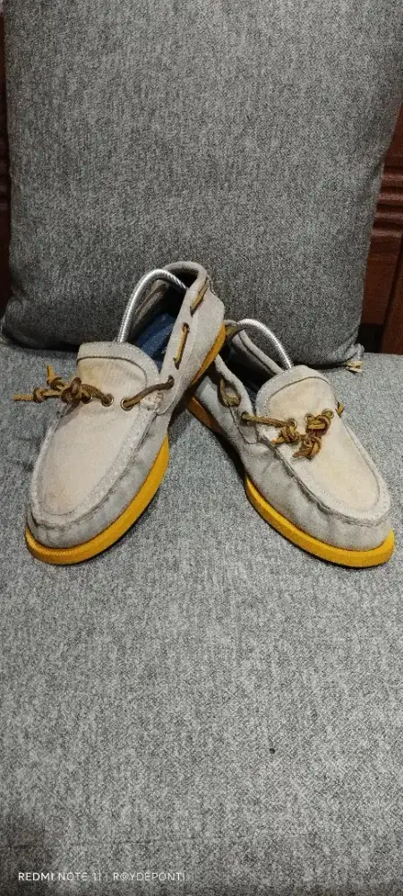 Sepatu loafers Tommy Hilfiger size 43