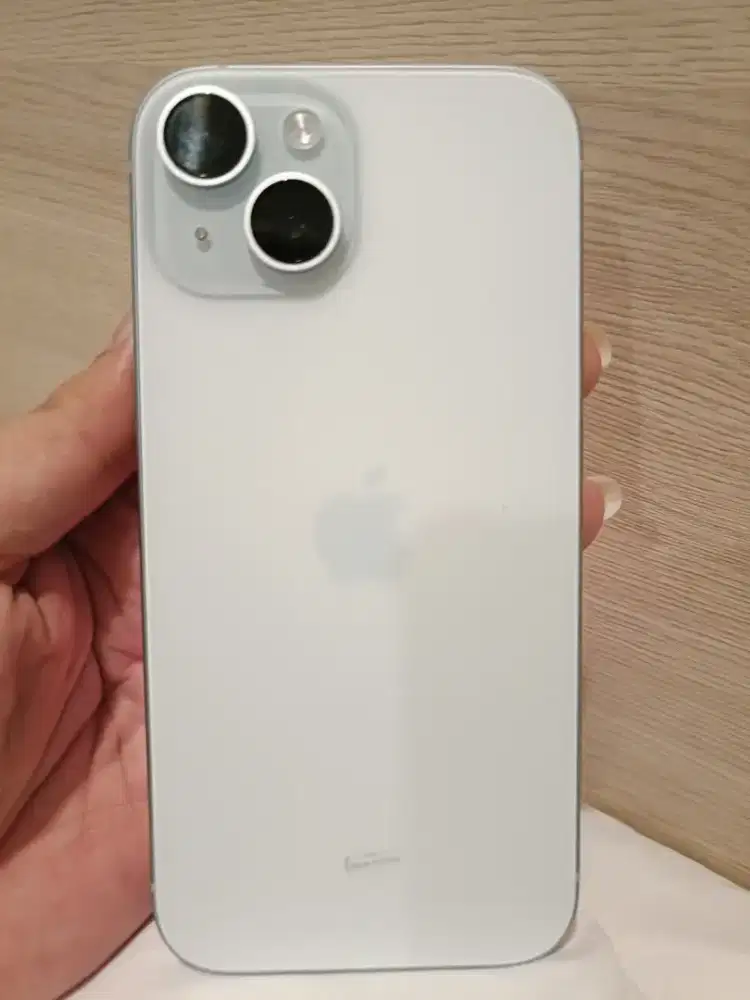 iphone 15 128 gb ibox Masih garansi