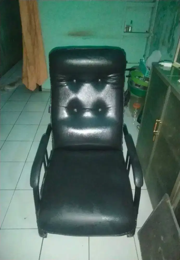 Kursi santai sebaguna kondisi 90%
