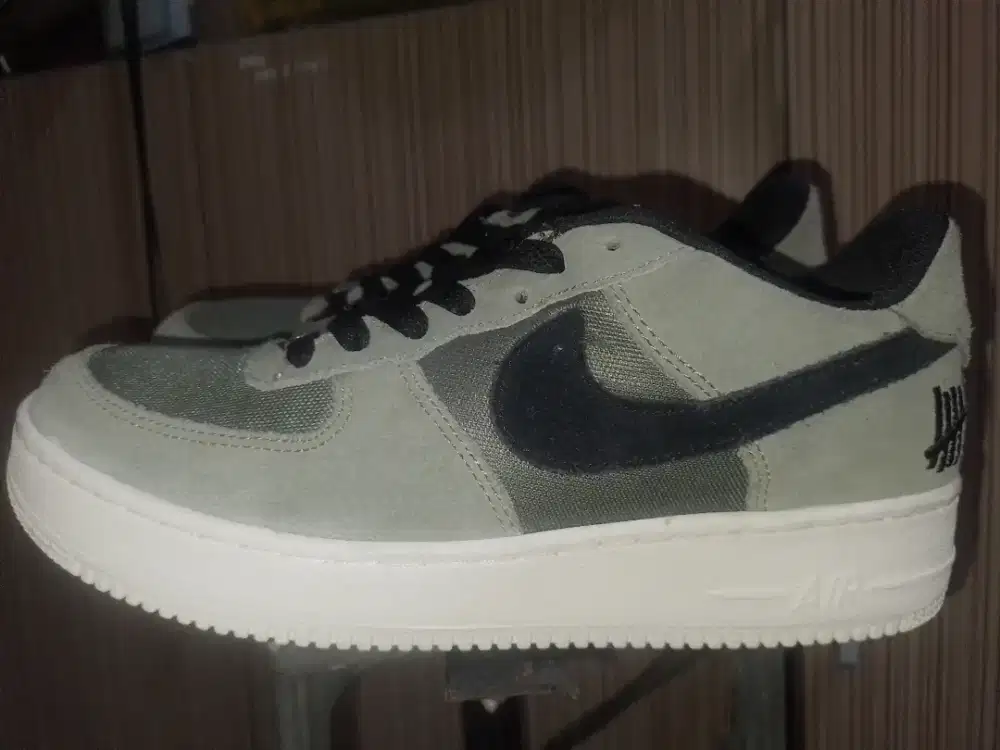 Sepatu olahraga cewek