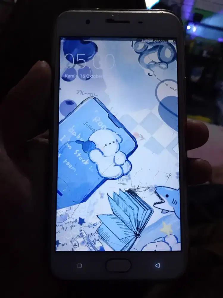 Oppo f1s minus lupa pola