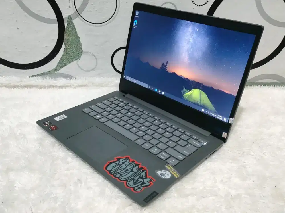 Laptop Lenovo Ideapad V14-ADA