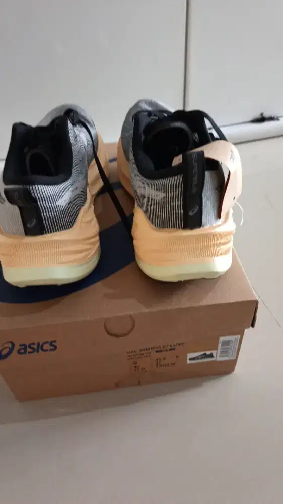 Sepatu gel nimbus 27 lux ori