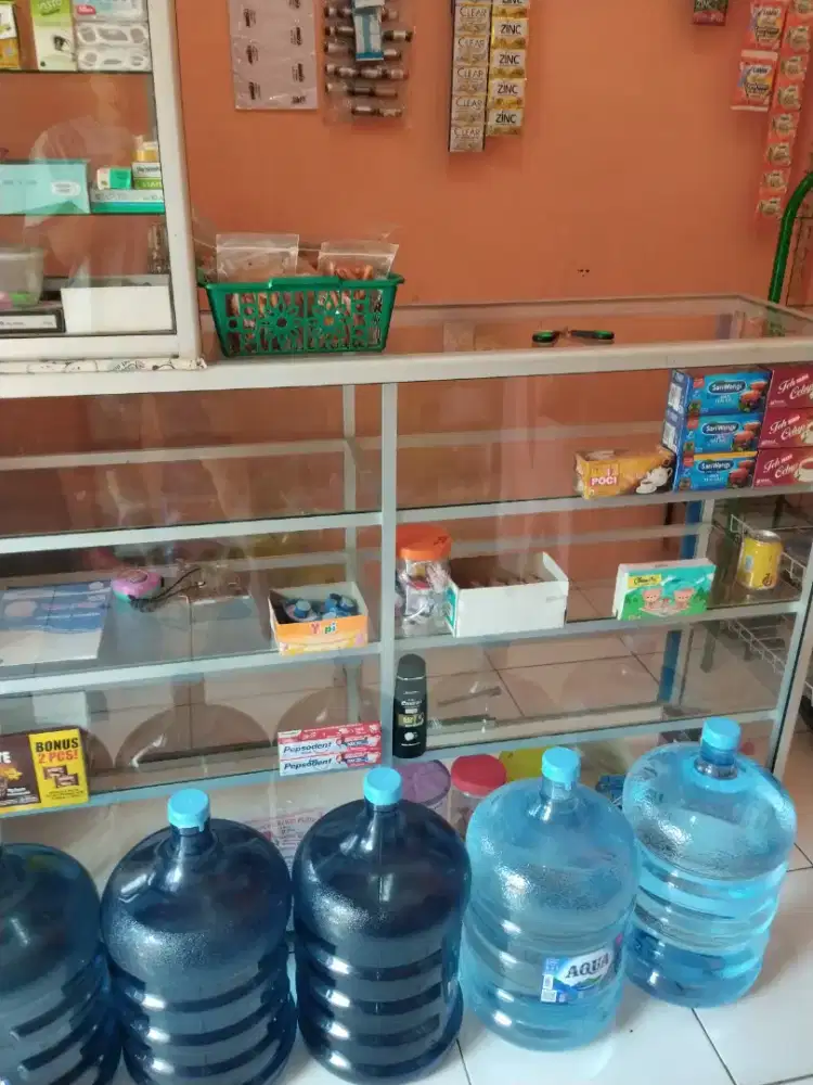 Etalase Kaca Murah