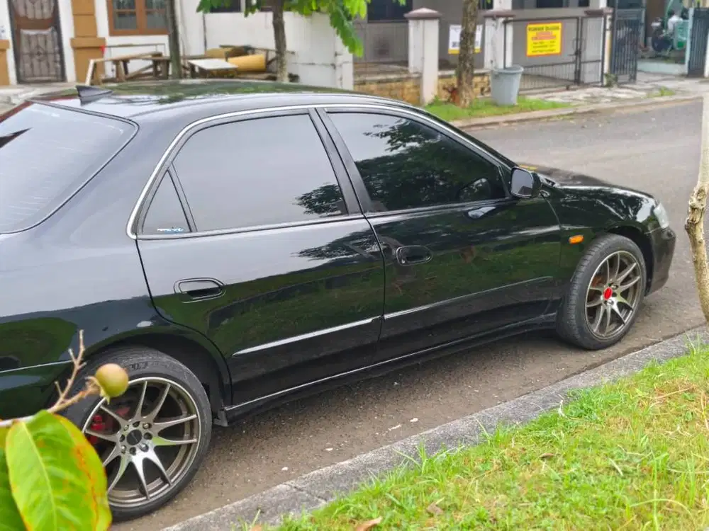 Sedan Murah dan Tangguh