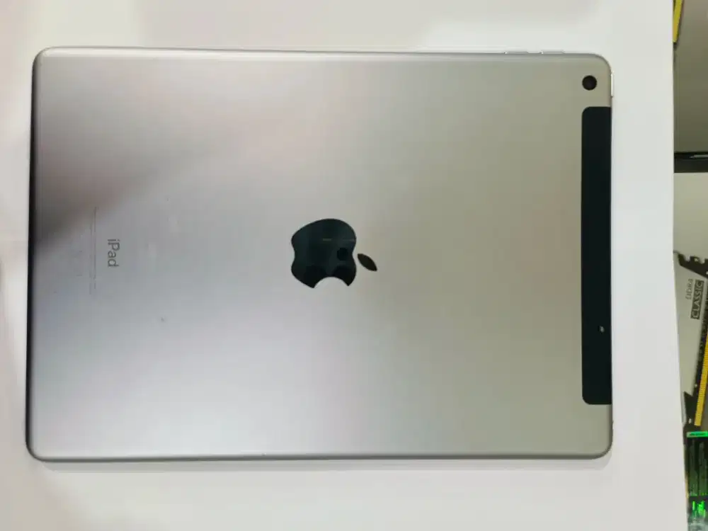 iPAD 6 Generation 128GB iOS 16.6 WIFI ONLY