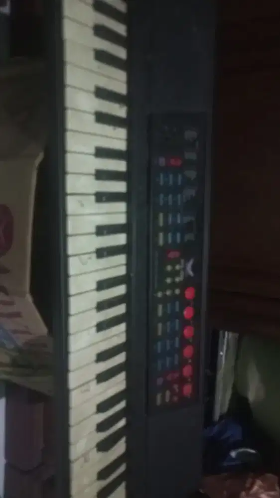 Piano elektrik kybort