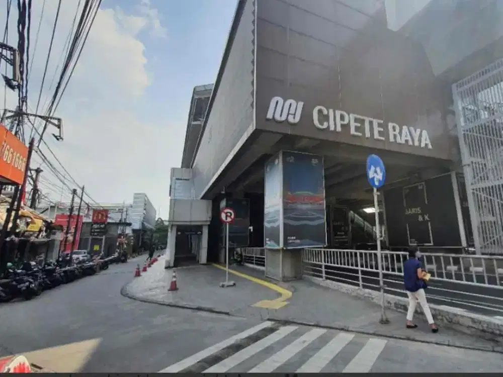Lahan Comercial di depan stasiun MRT Cipete