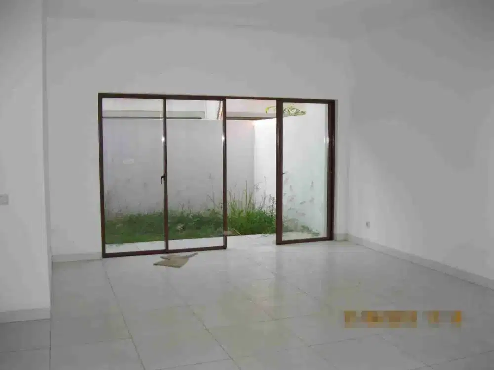 Dijual Rumah Bagus Siap Huni Di Cluster Alamanda Jakarta