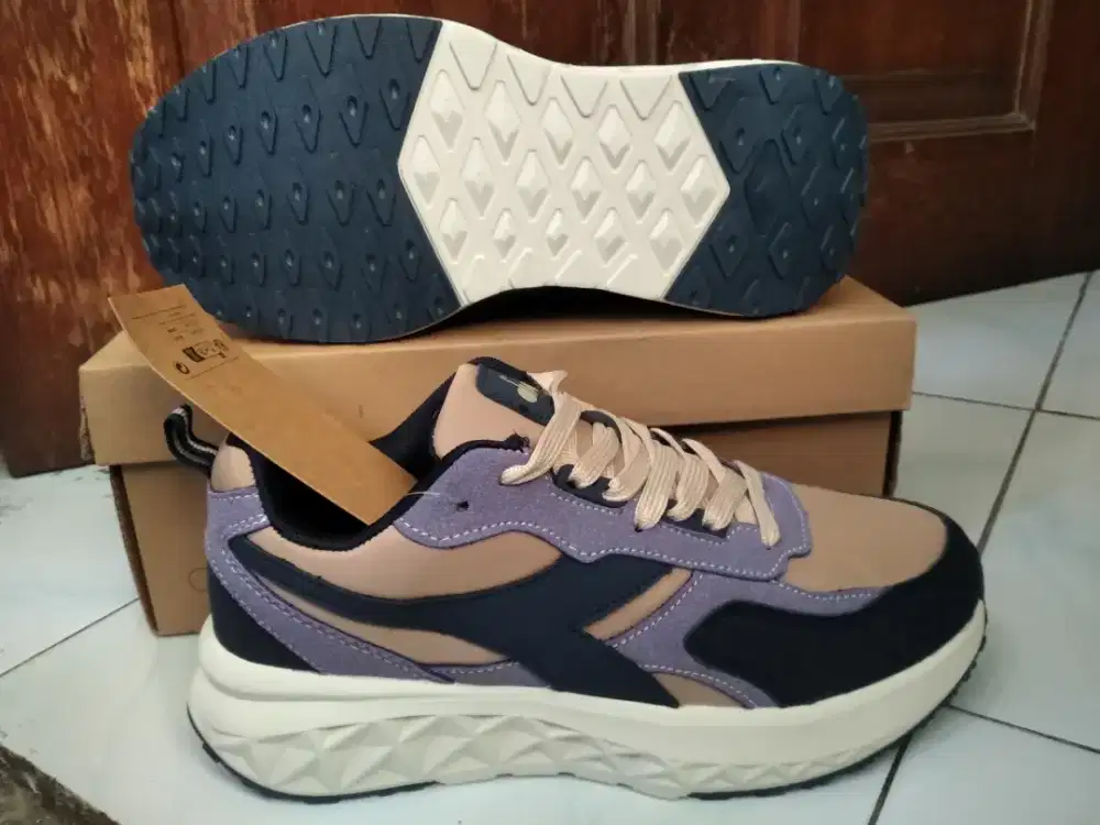 Sepatu diadora run size 38 murah