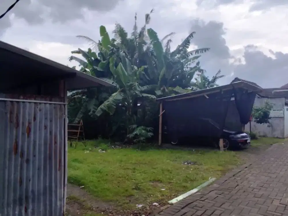Tanah Dijual Bonus Kost Sederhana Terisi full 6 kamar Area Mlati