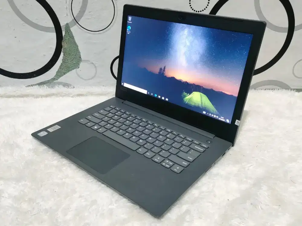 Lenovo V130

- Intel Core i3 - 7020U (4CPU