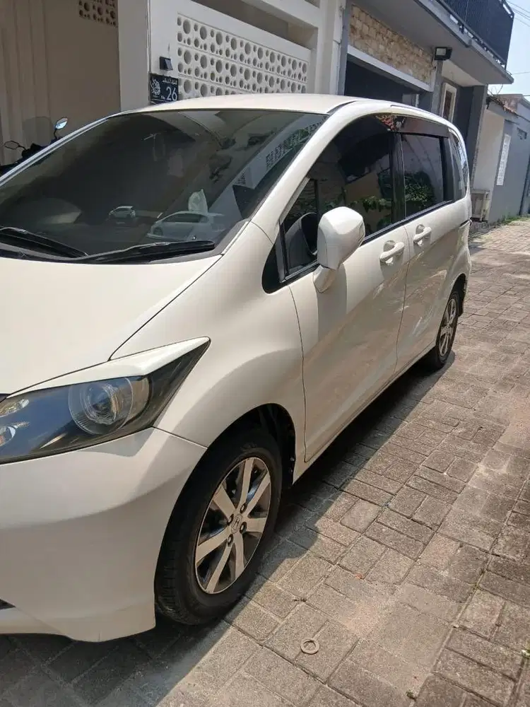 Honda Freed 2011 PSD tipe E AT
