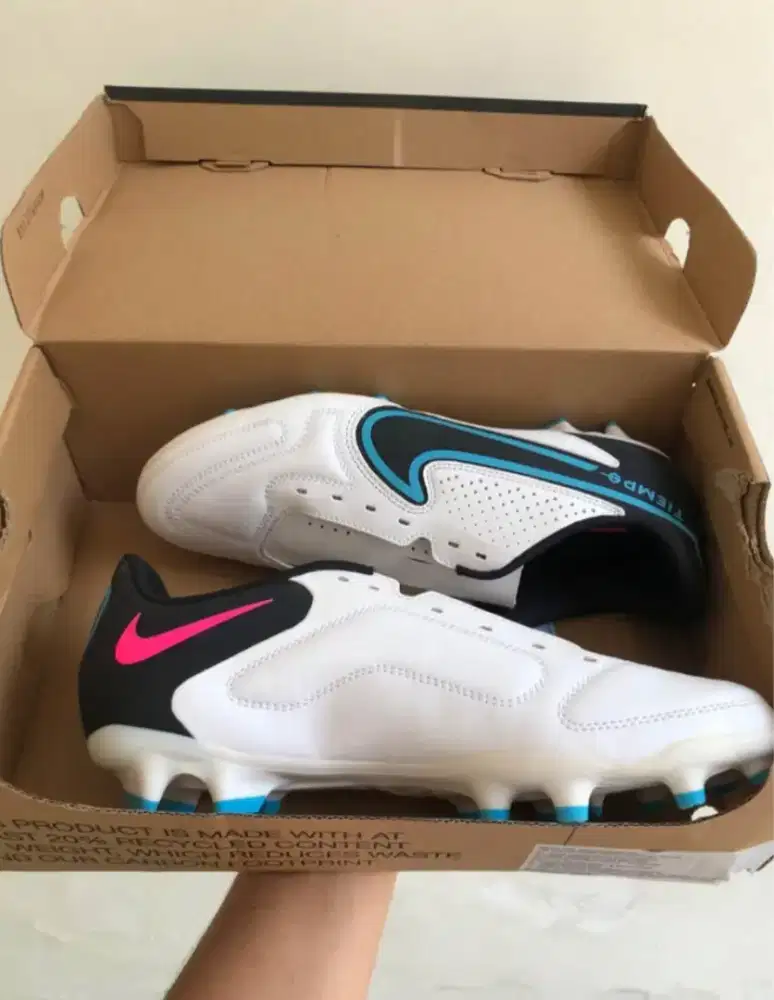 Sepatu Bola Nike Tiempo Legend 9 Club