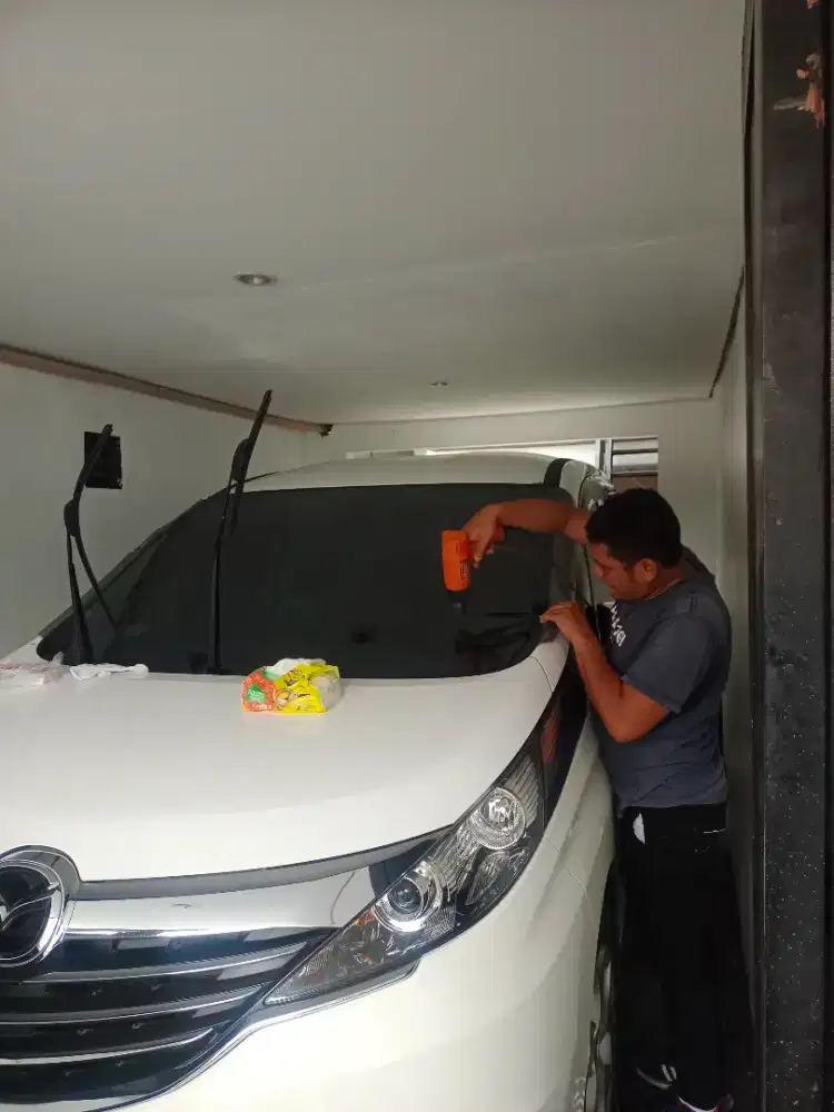 Kaca film pemasangan rapi