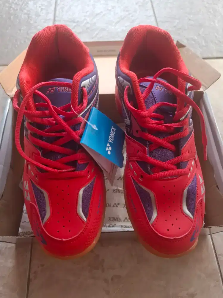 Sepatu Badminton Yonex