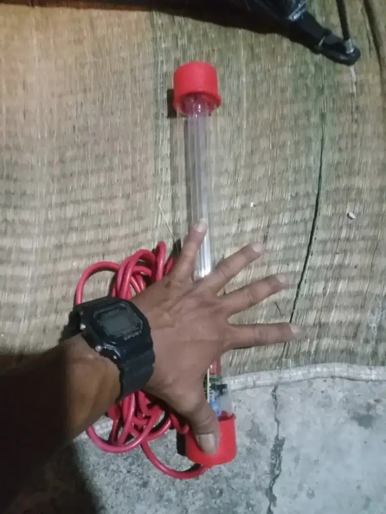 Lampu celup sinar ultra violet untuk bakteri