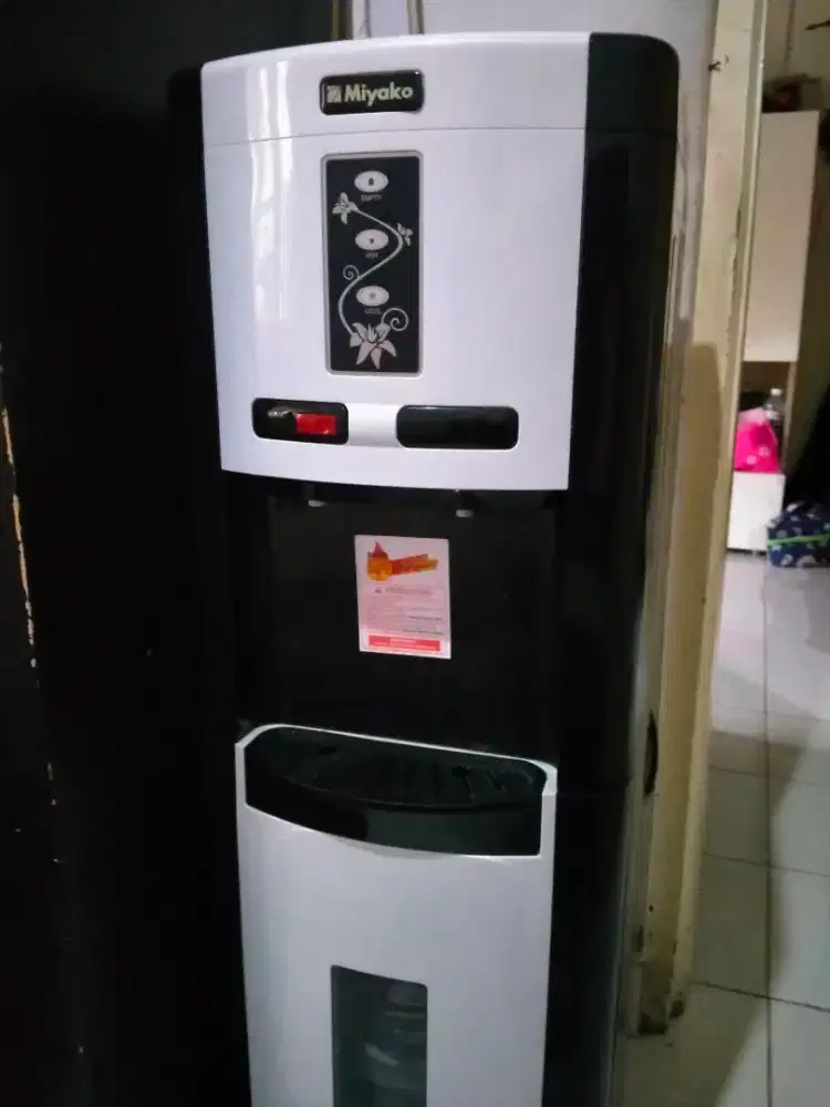 Dispenser Miyako galon bawah