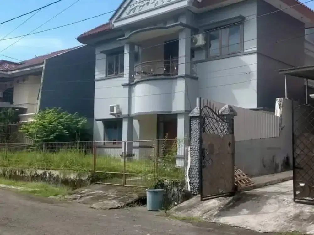 Dijual atau Disewakan New Azalea Panakkukang Makassar 15X25X2,5Lti 5 Kmr 3 WC