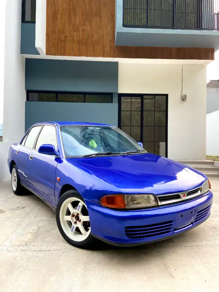 Mitsubishi Lancer 1995 Bensin
